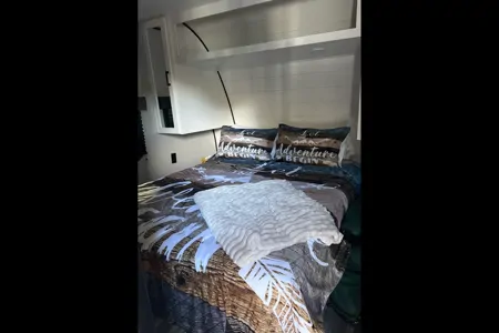Rocco’s RV Rental | Fully Equipped Jayco Sleeps 8