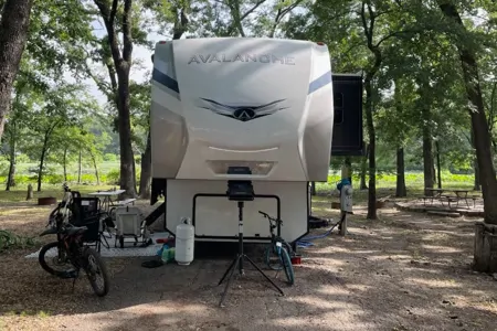 Brandon's Keystone Avalanche 390DS Fifth Wheel