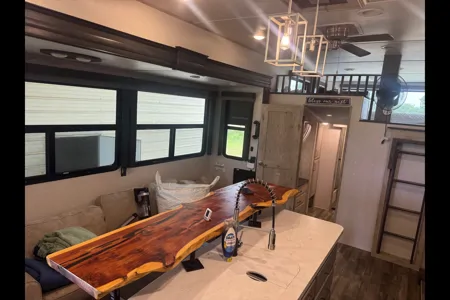 Brandon's Keystone Avalanche 390DS Fifth Wheel