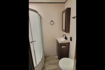 The Lakeside Lodge XLR 3310 Toy Hauler Hyperlite HD Ocean View