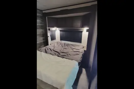 The Lakeside Lodge XLR 3310 Toy Hauler Hyperlite HD Ocean View