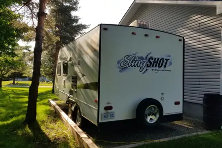 Crossroads Slingshot 21 Travel Trailer