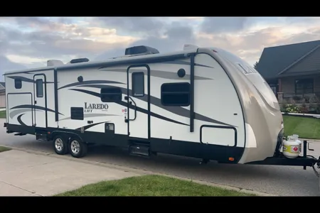 Kyle's Keystone Laredo Travel Trailer