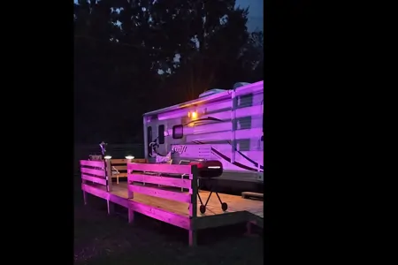 Julius's RV Cottage