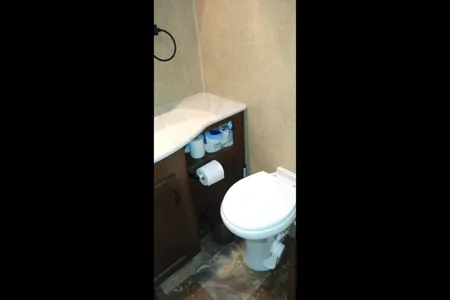 Julius's RV Cottage