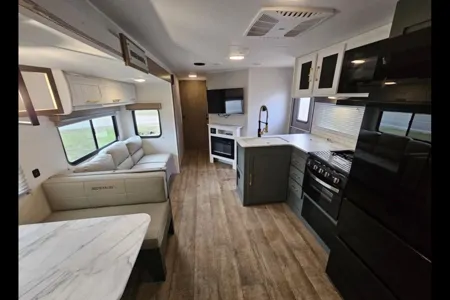 2 Bedroom 1.5 Bath Eddie Bauer Luxury