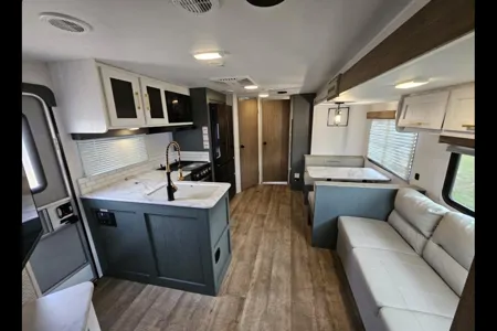 2 Bedroom 1.5 Bath Eddie Bauer Luxury