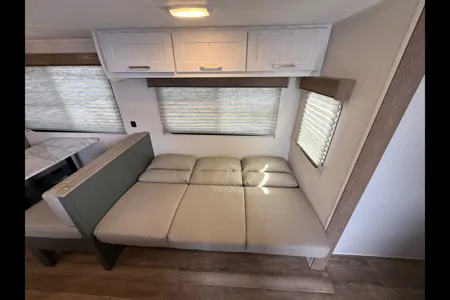 2 Bedroom 1.5 Bath Eddie Bauer Luxury