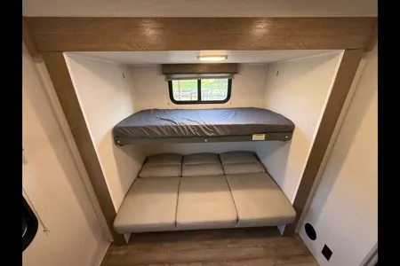 2 Bedroom 1.5 Bath Eddie Bauer Luxury