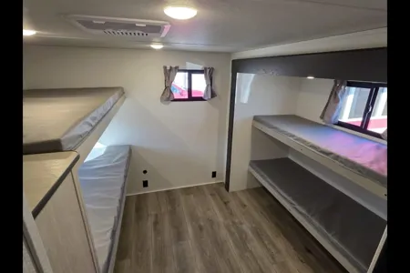 Spacious 2025 Shasta I-5 – Sleeps 10 | Triple A/C & Bunks