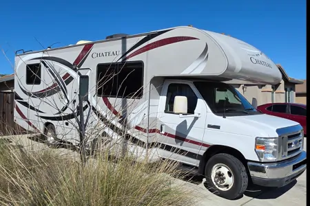 hashim's Thor Motor Coach 2014 Class C