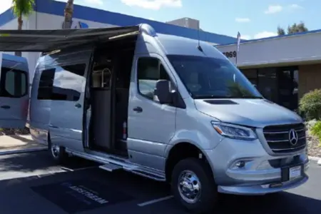 Imani's Airstream Interstate Class B