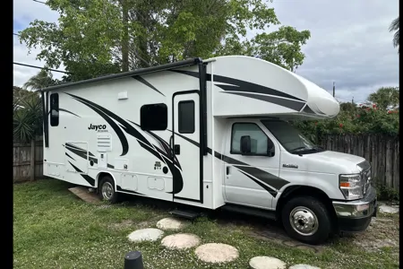 Edgar's Jayco redhawk Class C