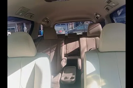 Toyota Campervan (7 seats/2 sleeps) Park Pass +Airport pickup (US/Canada)