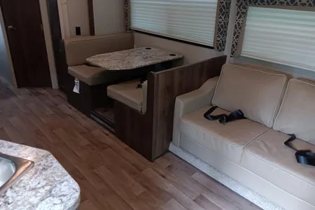 Mat's Jayco Redhawk Class C