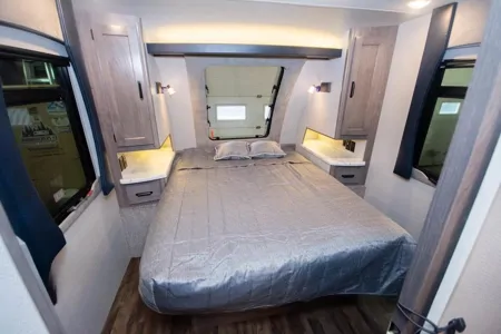 Luxurious Family Travel Trailer 2021(Pet Friendly)