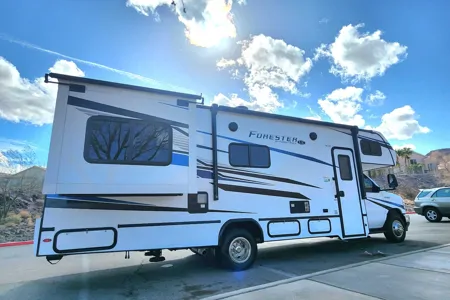 2023 Forest River Forester 29Ft