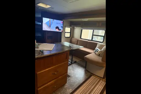 Laura's cozy Keystone Cougar Travel Trailer