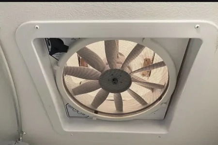 2022 Forest river Cherokee Wolf Pup 16BHS Black Label