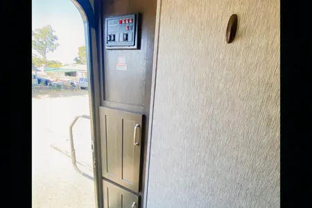 Brent's Dutchmen 3230BHS Travel Trailer