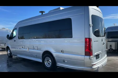 birender's Airstream Airstream Interstate 24GT Class B