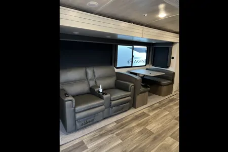 vernon's Keystone Cougar 26RBS Travel Trailer