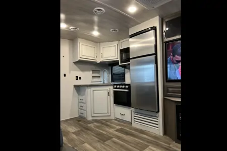 vernon's Keystone Cougar 26RBS Travel Trailer