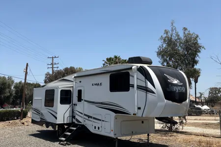 daniel's Jayco Eagle HT fifth Wheel 30.5RSOK Fifth Wheel