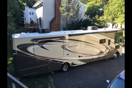 gary's Thor Motor Coach Windsport Class A