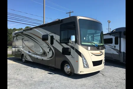gary's Thor Motor Coach Windsport Class A