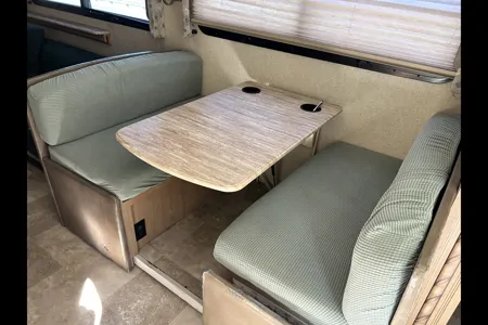 gary's Thor Motor Coach Windsport Class A