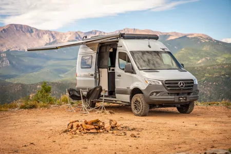 2025 Winnebago Revel 4x4 Adventure Van + Basecamp