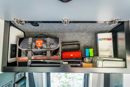 2025 Winnebago Revel 4x4 Adventure Van + Basecamp