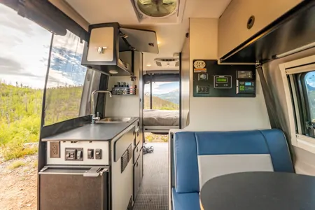 2025 Winnebago Revel 4x4 Adventure Van + Basecamp