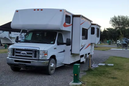 RV4RENT Cutaway Stress of Vacationing