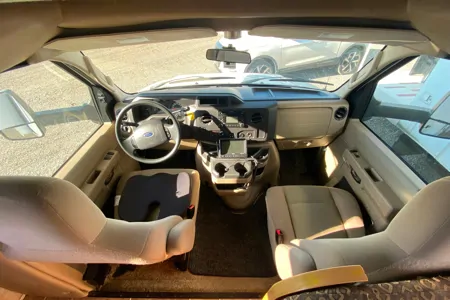 RV4RENT Cutaway Stress of Vacationing