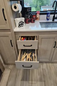 Bear Hug Retreat - Your comfy home away from home!