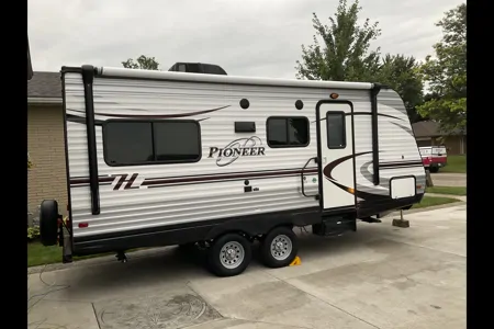 Barry's Heartland Pioneer RD 190 Travel Trailer