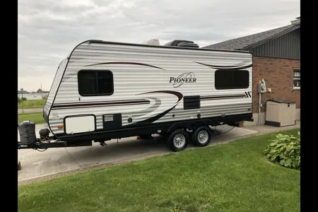 Barry's Heartland Pioneer RD 190 Travel Trailer