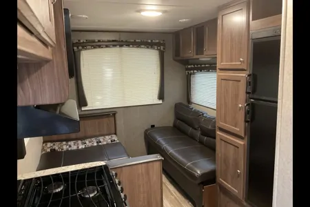 Barry's Heartland Pioneer RD 190 Travel Trailer