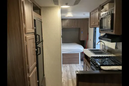 Barry's Heartland Pioneer RD 190 Travel Trailer