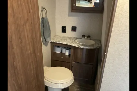 Barry's Heartland Pioneer RD 190 Travel Trailer