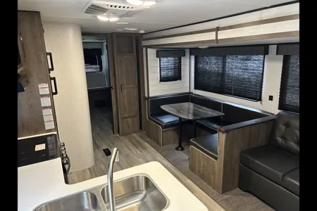 Corey's Family Fun Pioneer DS320 Travel Trailer