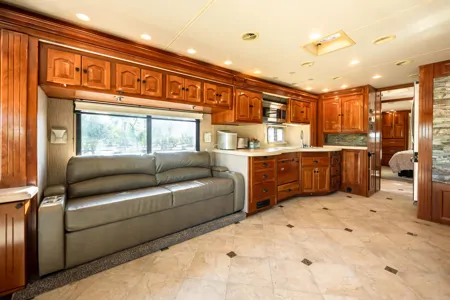 Ultimate Luxury on Wheels 42 Dream Coach Awaits U