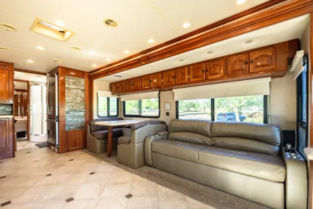 Ultimate Luxury on Wheels 42 Dream Coach Awaits U