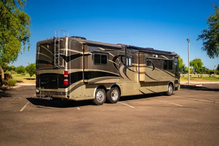 Ultimate Luxury on Wheels 42 Dream Coach Awaits U