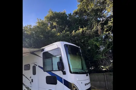 miguel's Thor Motor Coach Windsoport Class A DELIVERY ONLY,MUST HAVE CAMPSITE .