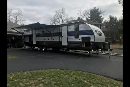 36FT Bunkhouse! 1/2 Ton Towable
