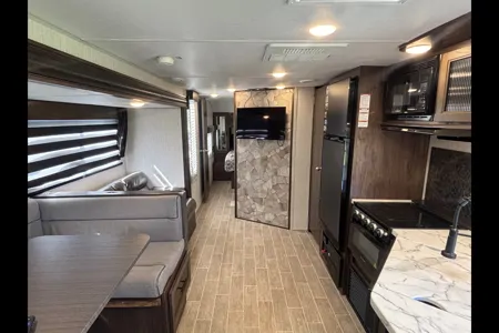 36FT Bunkhouse! 1/2 Ton Towable
