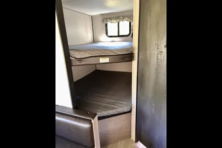 2021 Keystone Hideout 262BH Travel Trailer
